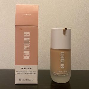 Beautycounter Skin Twin Featherweight Foundation